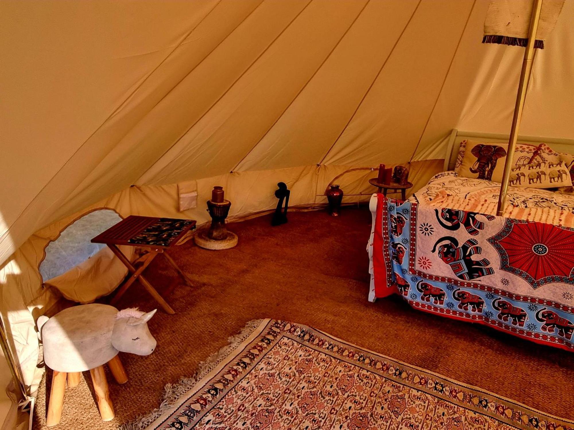 Secret Garden Glamping African Themed Tent Newark upon Trent Kültér fotó